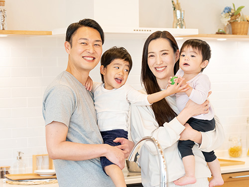 4人家族の写真